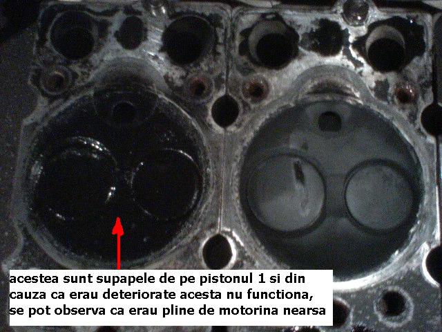 primele doua pistoane,dintre care se poate observa ca cel din stanga,adica nr.1 nu lucra,ere umed de motorina.JPG